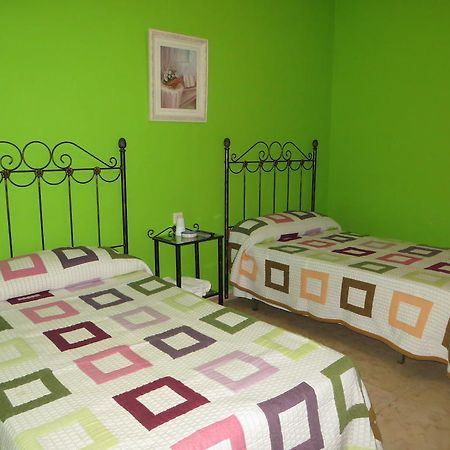 Hostal Restaurante Reina El Tejar Exteriör bild